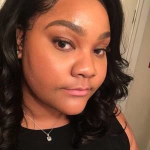 Meet your Posher, Sharae